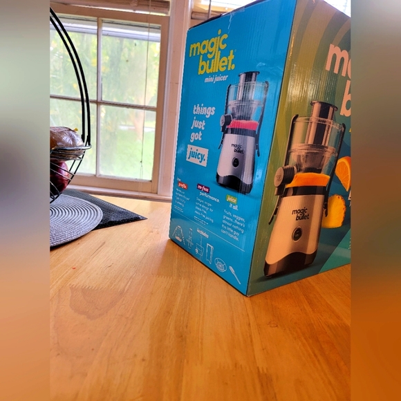 Magic Bullet Mini Juicer- Brand New in Box! - Picture 5 of 7